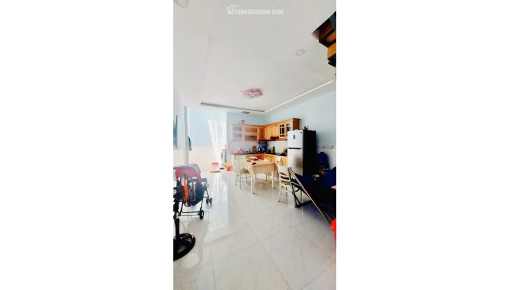 BÁN NHÀ TÂN BÌNH 80M2 2 TẦNG NGANG 4M SÁT MT GẤP BÁN CỘNG HÒA 5.4 TỶ.